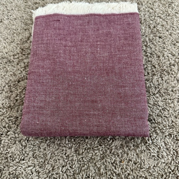 Pehr Chambray Table Runner Wine/Natural BRAND NEW! - Picture 3 of 3